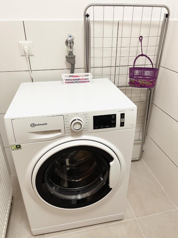 Bohnapartments Elisa - Wohlfuehlapartment Mit 2 Gratis Parkplaetzen Und 3 Schlafzimmern - Wlan - Vollausstattung エアフルト エクステリア 写真